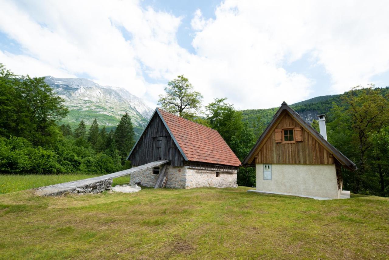 Cottages Kravanja เทรนตา ภายนอก รูปภาพ