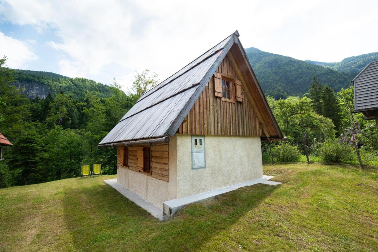 Cottages Kravanja เทรนตา ภายนอก รูปภาพ
